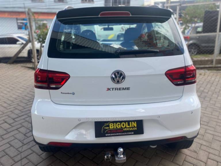 VOLKSWAGEN - FOX - 2018/2018 - Branca - R$ 62.000,00