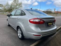 FORD - FIESTA - 2014/2014 - Prata - R$ 44.000,00