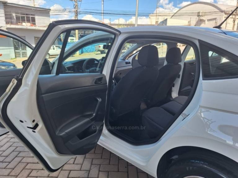 VOLKSWAGEN - VIRTUS - 2020/2020 - Branca - R$ 79.000,00