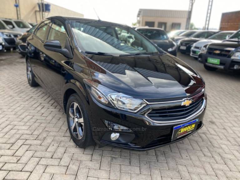 CHEVROLET - ONIX - 2018/2018 - Preta - R$ 65.000,00
