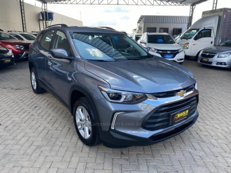 CHEVROLET - TRACKER - 2022/2022 - Cinza - R$ 107.000,00