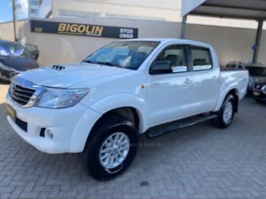 TOYOTA - HILUX - 2013/2013 - Branca - R$ 130.000,00