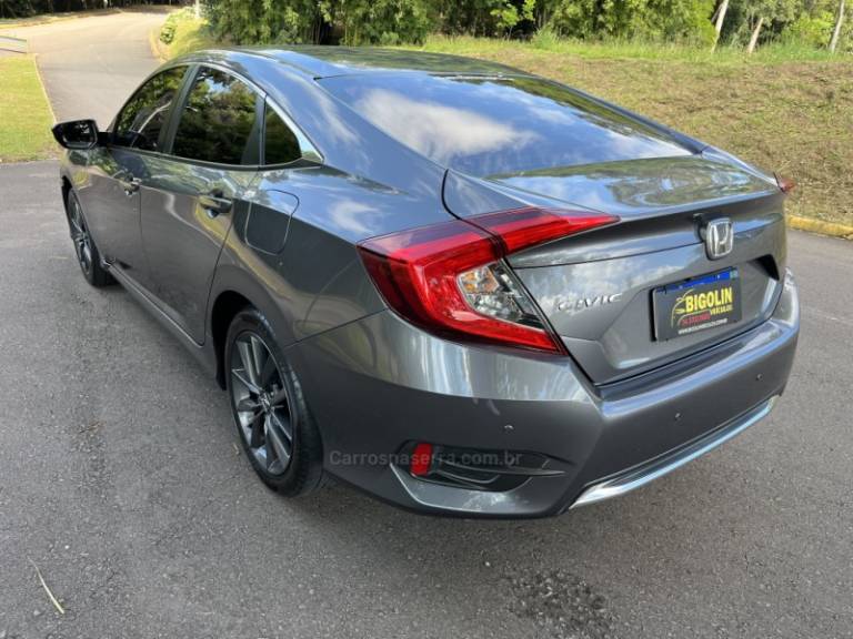 HONDA - CIVIC - 2021/2021 - Prata - R$ 125.000,00