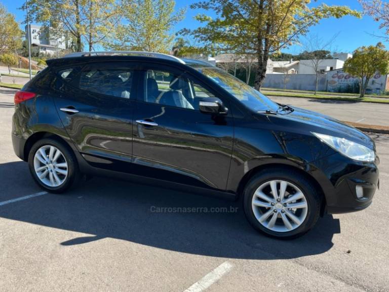 HYUNDAI - IX35 - 2011/2011 - Preta - R$ 61.000,00