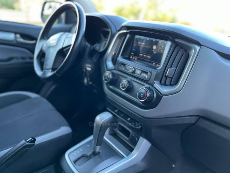 CHEVROLET - S10 - 2021/2021 - Branca - R$ 162.000,00