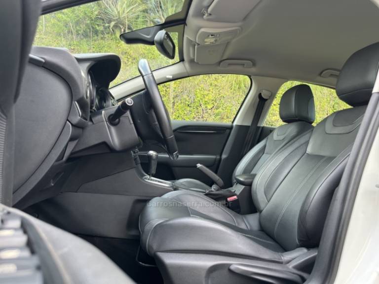 CITROËN - C4 LOUNGE - 2014/2014 - Branca - R$ 49.000,00