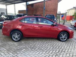 TOYOTA - COROLLA - 2015/2015 - Vermelha - R$ 88.000,00