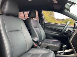 TOYOTA - YARIS - 2019/2019 - Branca - R$ 79.000,00