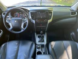 MITSUBISHI - L200 TRITON - 2022/2022 - Prata - R$ 202.000,00
