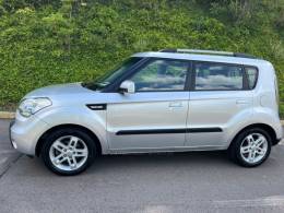 KIA MOTORS - SOUL - 2010/2010 - Prata - R$ 45.000,00