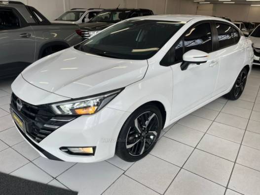 NISSAN - VERSA - 2024/2024 - Branca - R$ 109.000,00