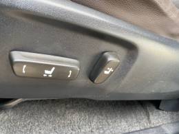 TOYOTA - HILUX SW4 - 2018/2018 - Preta - R$ 230.000,00