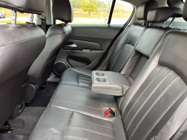 CHEVROLET - CRUZE - 2015/2015 - Vermelha - R$ 68.000,00