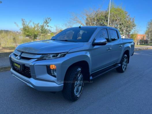MITSUBISHI - L200 TRITON - 2021/2021 - Prata - R$ 182.000,00