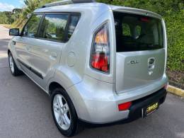 KIA MOTORS - SOUL - 2010/2010 - Prata - R$ 45.000,00
