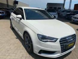 AUDI - A3 - 2015/2015 - Branca - R$ 80.000,00