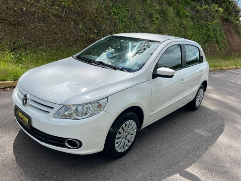 VOLKSWAGEN - GOL - 2012/2012 - Branca - R$ 33.000,00