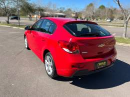 CHEVROLET - CRUZE - 2015/2015 - Vermelha - R$ 68.000,00