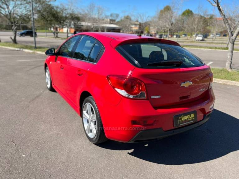 CHEVROLET - CRUZE - 2015/2015 - Vermelha - R$ 68.000,00