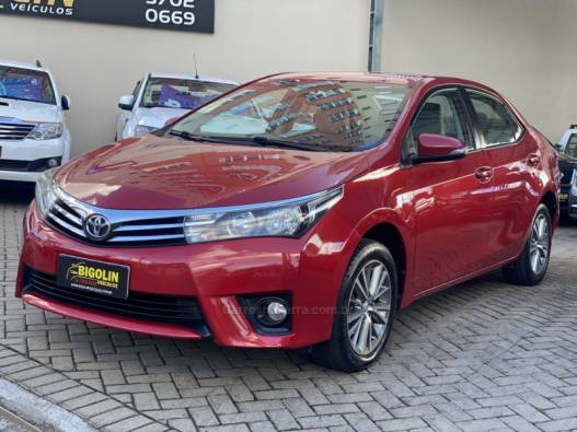 TOYOTA - COROLLA - 2015/2015 - Vermelha - R$ 88.000,00