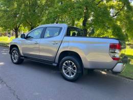 MITSUBISHI - L200 TRITON - 2022/2022 - Prata - R$ 202.000,00