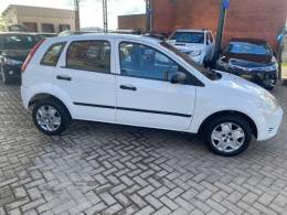 FORD - FIESTA - 2005/2005 - Branca - R$ 23.000,00