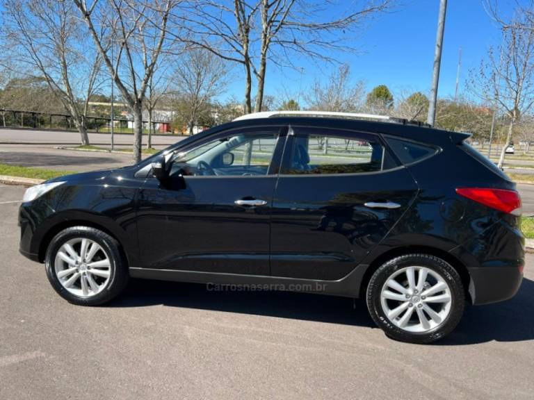 HYUNDAI - IX35 - 2011/2011 - Preta - R$ 61.000,00
