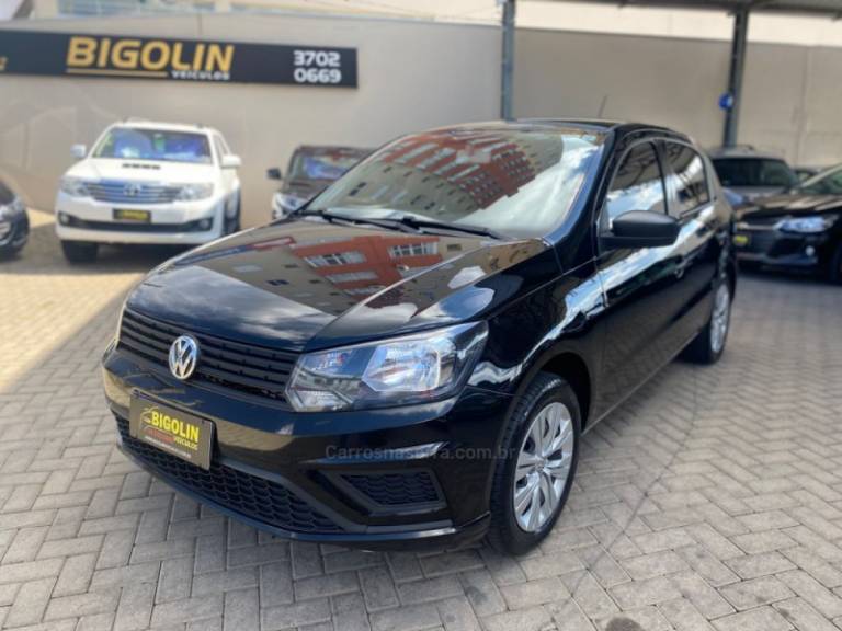 VOLKSWAGEN - GOL - 2022/2022 - Preta - R$ 60.000,00