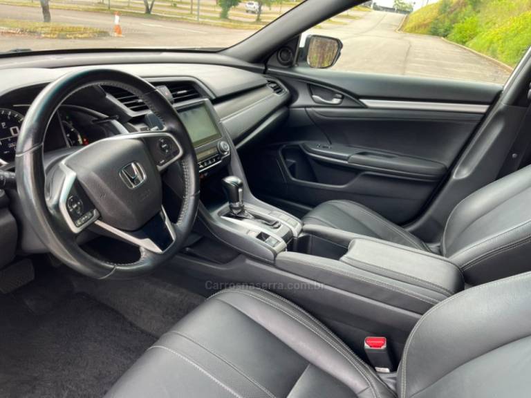 HONDA - CIVIC - 2020/2020 - Branca - R$ 121.000,00