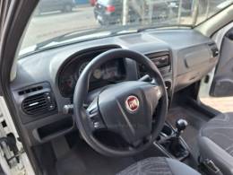 FIAT - SIENA - 2015/2015 - Branca - R$ 39.000,00