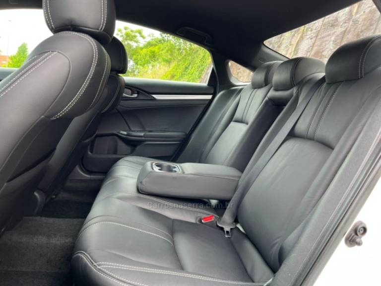 HONDA - CIVIC - 2020/2020 - Branca - R$ 121.000,00