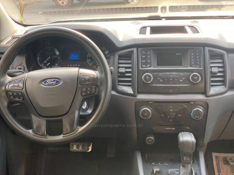 FORD - RANGER - 2019/2019 - Branca - R$ 143.000,00