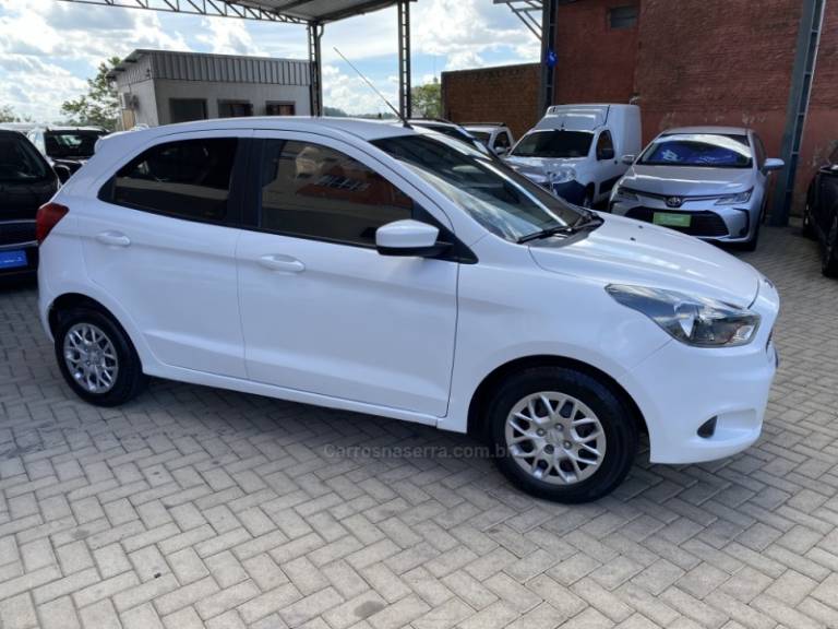 FORD - KA - 2017/2017 - Branca - R$ 40.000,00