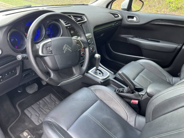 CITROËN - C4 LOUNGE - 2014/2014 - Branca - R$ 49.000,00