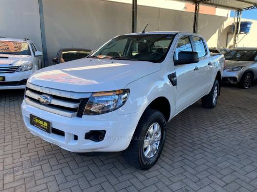 FORD - RANGER - 2014/2014 - Branca - R$ 92.000,00