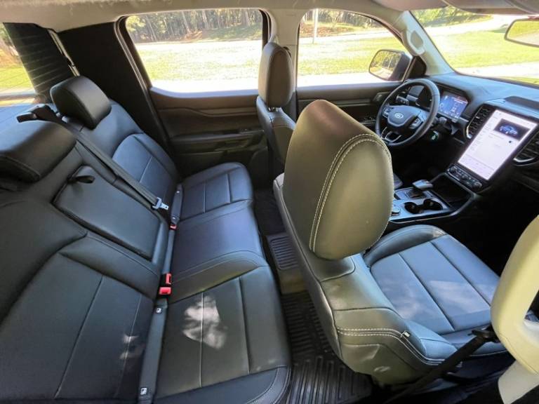 FORD - RANGER - 2025/2025 - Cinza - R$ 310.000,00