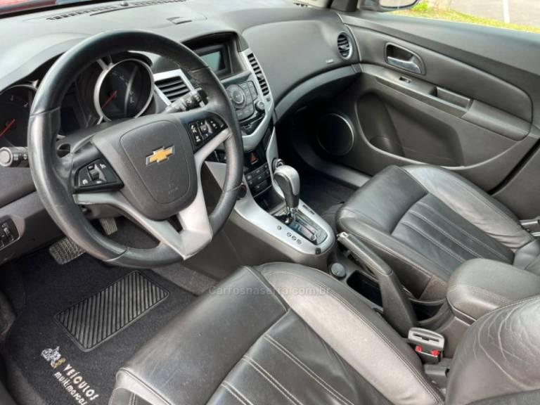 CHEVROLET - CRUZE - 2015/2015 - Vermelha - R$ 68.000,00