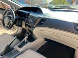 HONDA - CIVIC - 2016/2016 - Branca - R$ 79.000,00