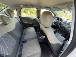 FIAT - SIENA - 2015/2015 - Branca - R$ 44.000,00