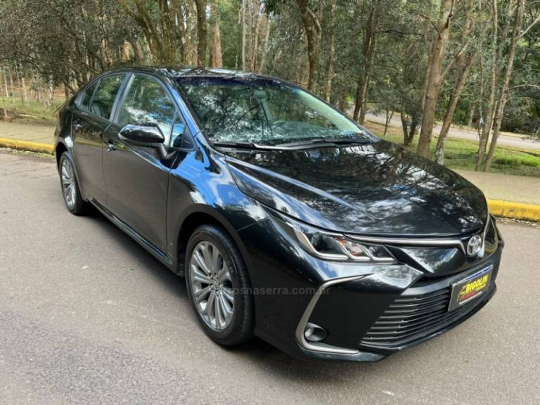TOYOTA - COROLLA - 2021/2021 - Preta - R$ 125.000,00