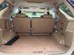 TOYOTA - HILUX SW4 - 2013/2013 - Preta - R$ 139.000,00