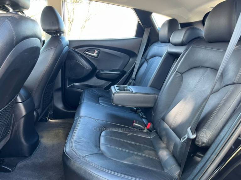 HYUNDAI - IX35 - 2011/2011 - Preta - R$ 61.000,00