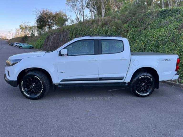 CHEVROLET - S10 - 2021/2021 - Branca - R$ 162.000,00