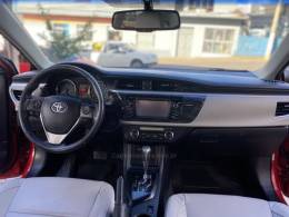 TOYOTA - COROLLA - 2015/2015 - Vermelha - R$ 88.000,00