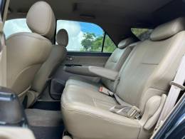 TOYOTA - HILUX SW4 - 2013/2013 - Preta - R$ 139.000,00