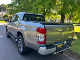 MITSUBISHI - L200 TRITON - 2022/2022 - Prata - R$ 202.000,00