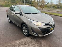 TOYOTA - YARIS - 2020/2020 - Cinza - R$ 83.000,00
