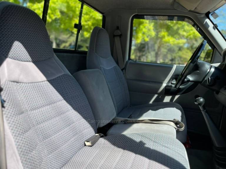FORD - RANGER - 2000/2000 - Branca - R$ 65.000,00