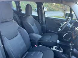 JEEP - RENEGADE - 2016/2016 - Preta - R$ 66.000,00