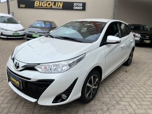 TOYOTA - YARIS - 2019/2019 - Branca - R$ 82.000,00